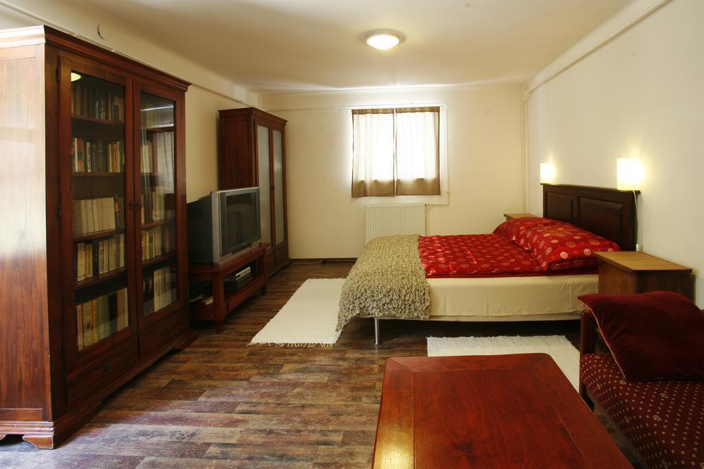 Apartman Harangvirag 36